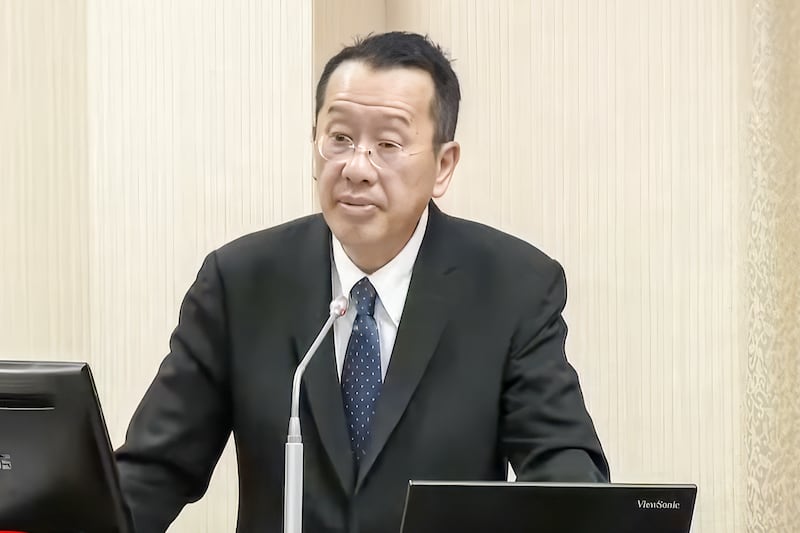 國防部長顧立雄認為，中國對台軍事演習都屬於灰色地帶侵擾。（立法院議事直播截圖）
